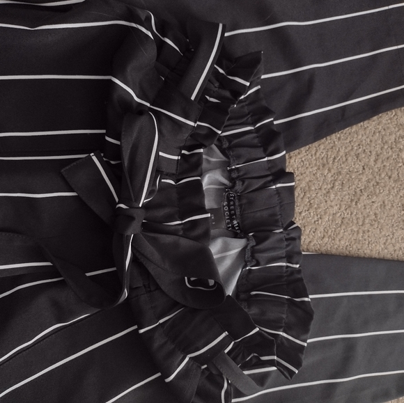 Streetwear Society Black and White Striped Pants - Picture 3 of 3